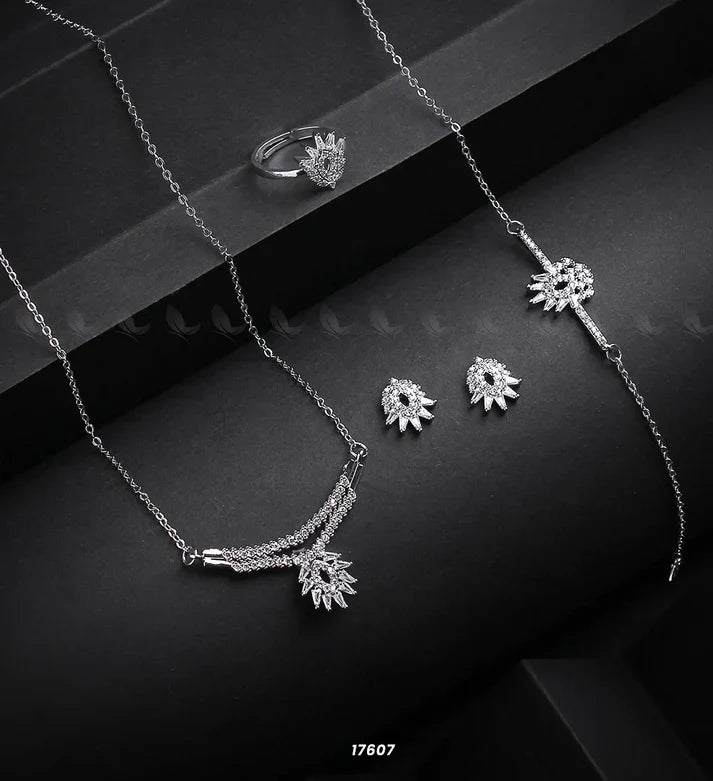 Mirage Necklace Jewelry Set